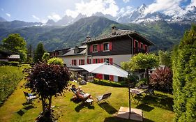 La Chaumiere Mountain Lodge